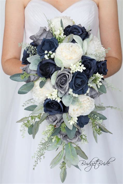 navy blue flower picture.